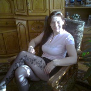 Chaleur démente et envie de démentir la midlife crisis Sylvette - rencontre-Cougar-La Seyne-sur-Mer